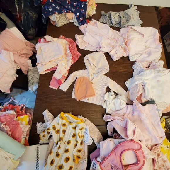 Lot of 4 Carter's NB Girls O mo Zip Rompers Stripes, Elegant, Sheep & Butterfly - Picture 12 of 12